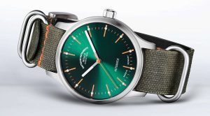 Mühle Glashütte Panova Grün mit Textilband